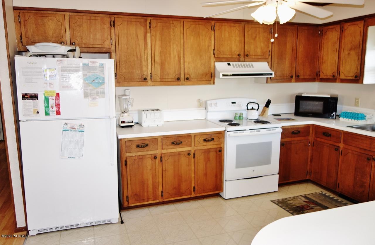 1409 Inlet Street Sunset Beach, NC 28468 - Photo 15 of 43 Kitchen