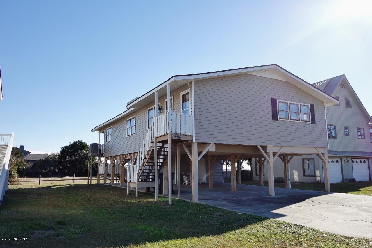 1409 Inlet Street Sunset Beach, NC 28468 - Photo 3 of 43 Front View