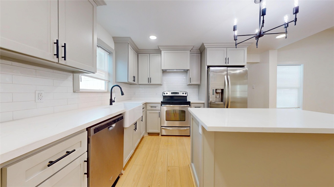 9114 Hueni Road Houston, TX 77365 - Photo 18 of 42