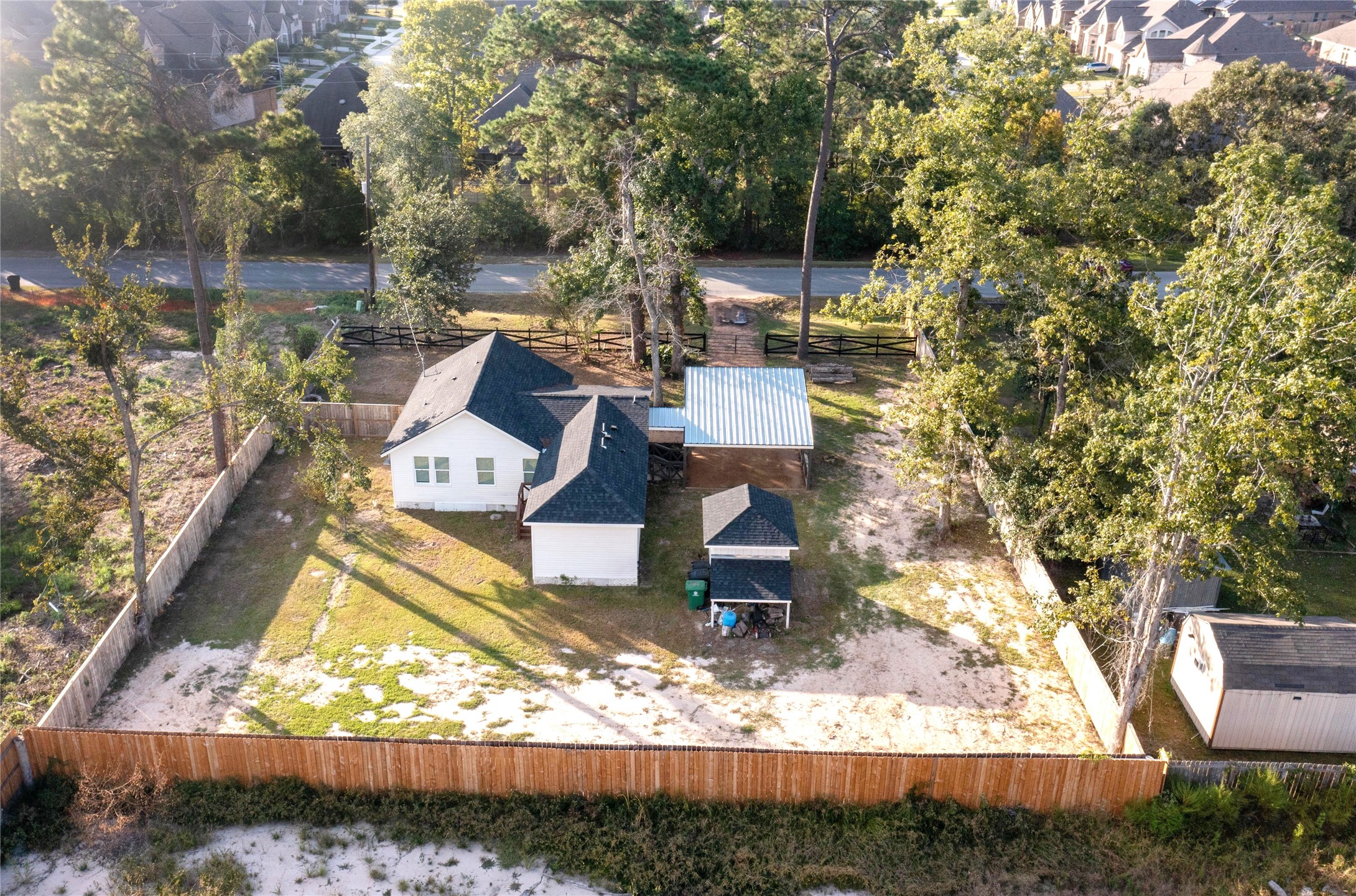 9114 Hueni Road Houston, TX 77365 - Photo 3 of 42