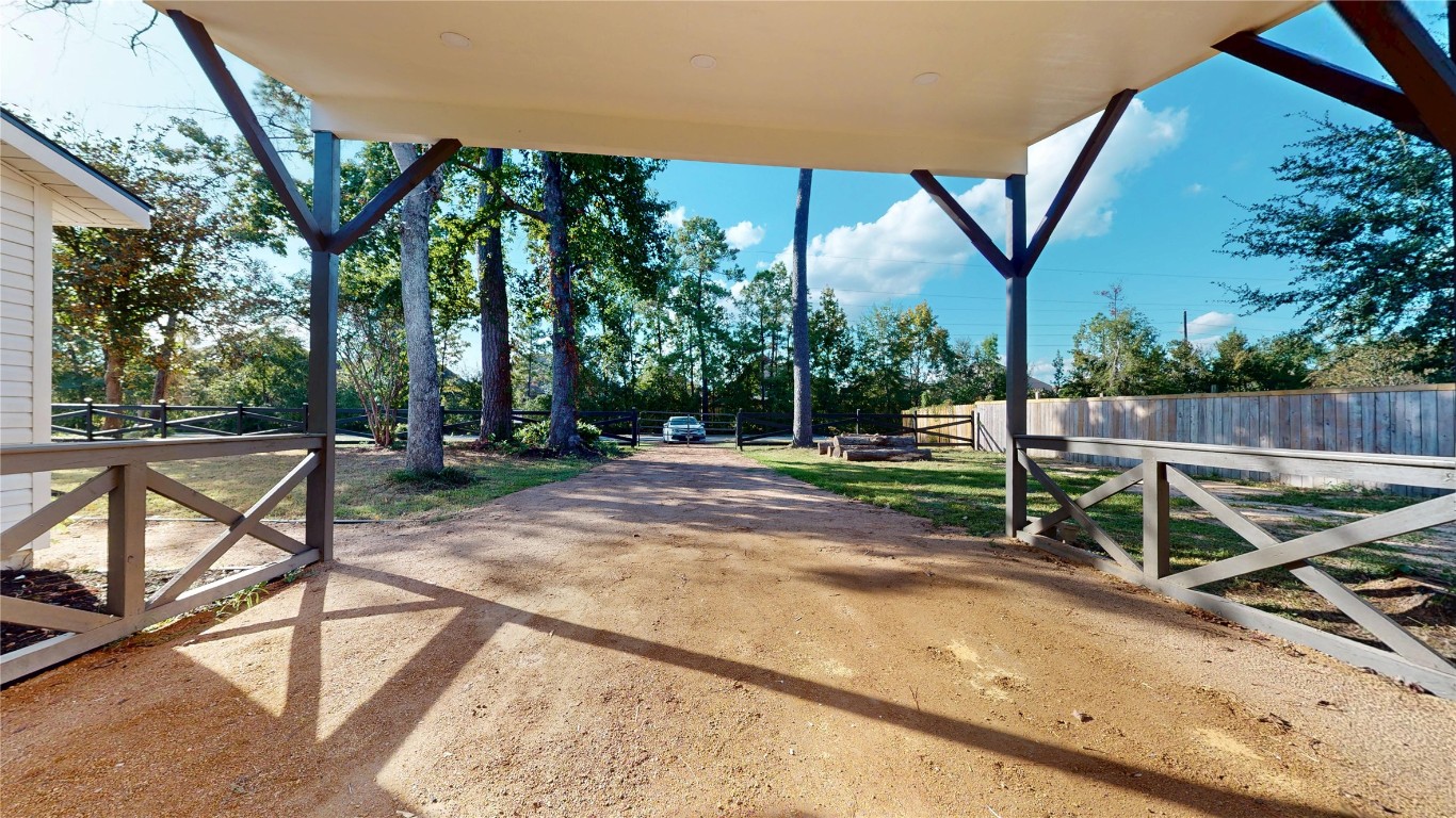 9114 Hueni Road Houston, TX 77365 - Photo 38 of 42