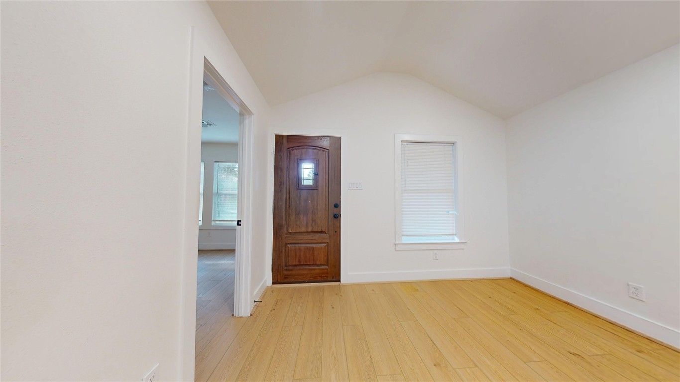 9114 Hueni Road Houston, TX 77365 - Photo 10 of 42