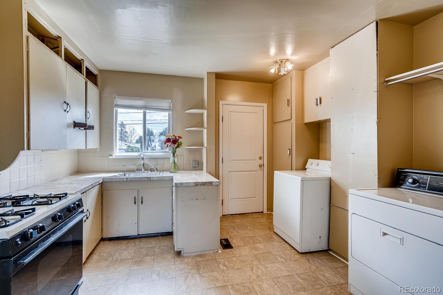 4960 Decatur Street Denver, CO 80221 - Photo 5 of 10 Gallery Image 5
