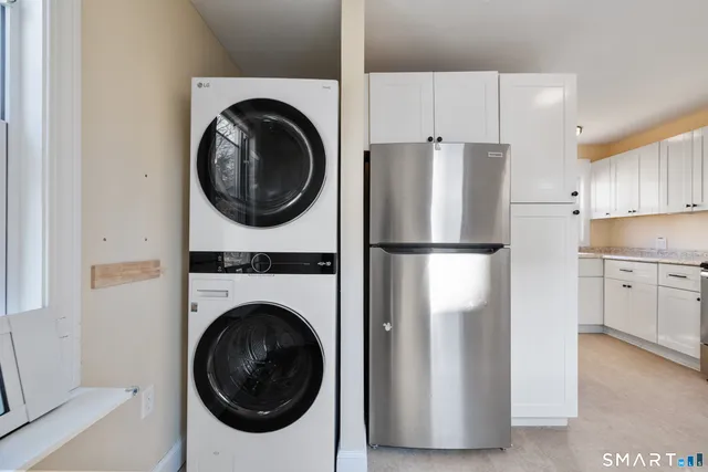 $285,000 | 581 High Street, Middletown, CT 06457