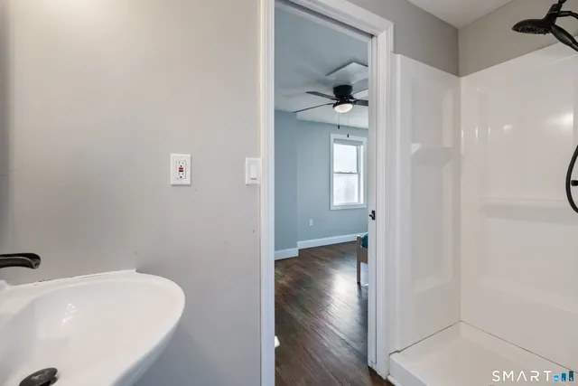 $285,000 | 581 High Street, Middletown, CT 06457