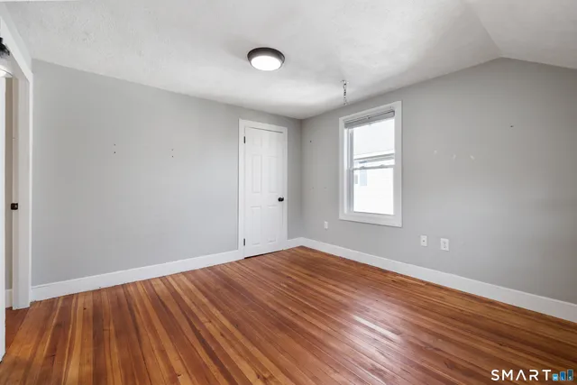 $285,000 | 581 High Street, Middletown, CT 06457