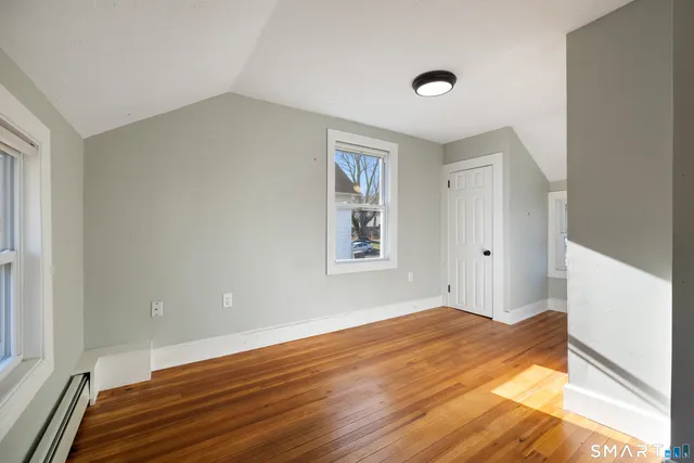 $285,000 | 581 High Street, Middletown, CT 06457