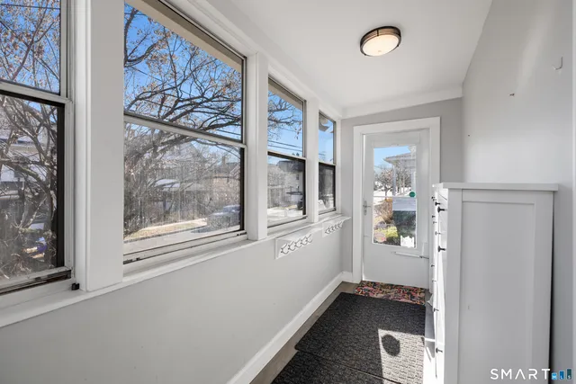 $285,000 | 581 High Street, Middletown, CT 06457