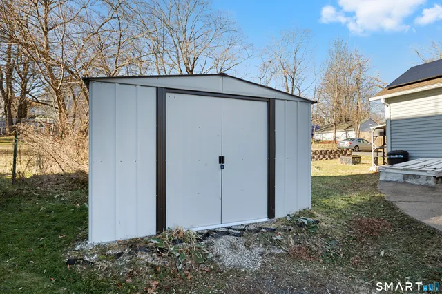 $285,000 | 581 High Street, Middletown, CT 06457