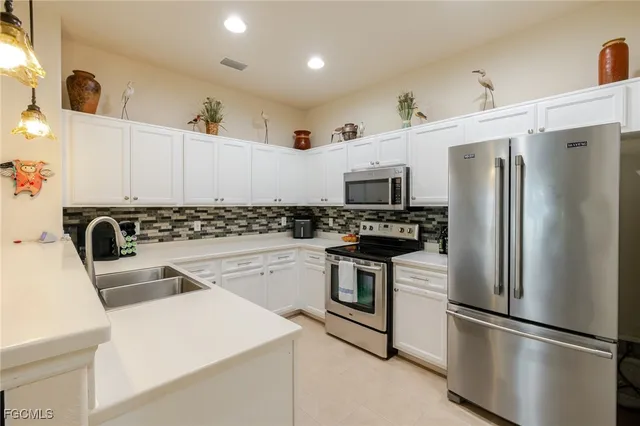 $335,000 | 3610 Rue Alec Loop, Unit 1, North Fort Myers, FL 33917