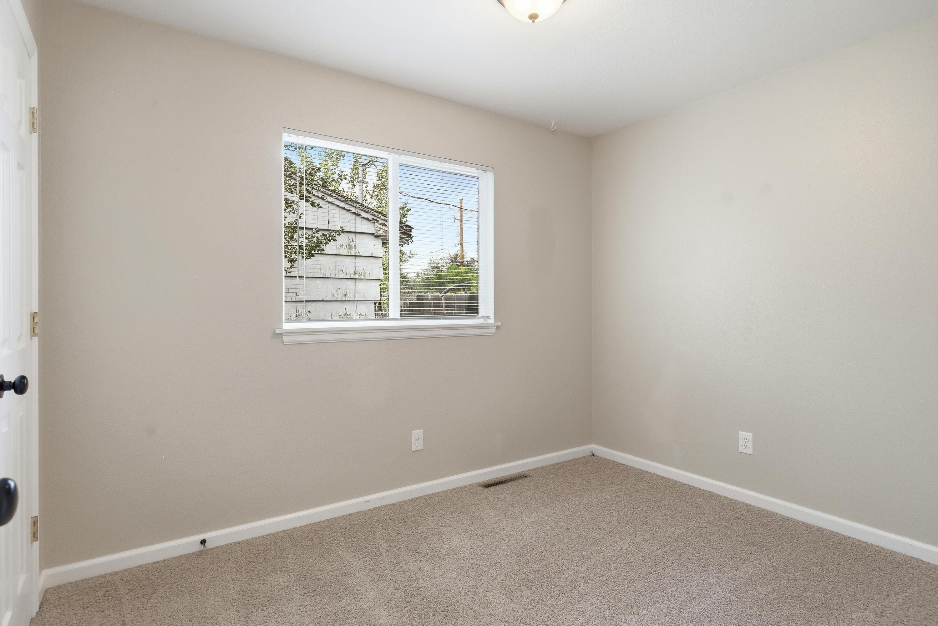 1635 Kit Carson Avenue Casper, WY 82604 - Photo 12 of 20