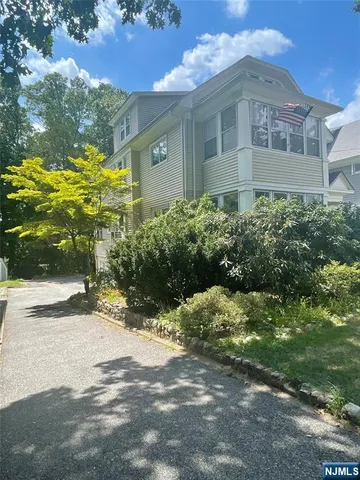 $3,000 | 134 Highland Avenue, Unit 1, Midland Park, NJ 07432