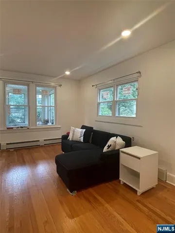 $3,000 | 134 Highland Avenue, Unit 1, Midland Park, NJ 07432