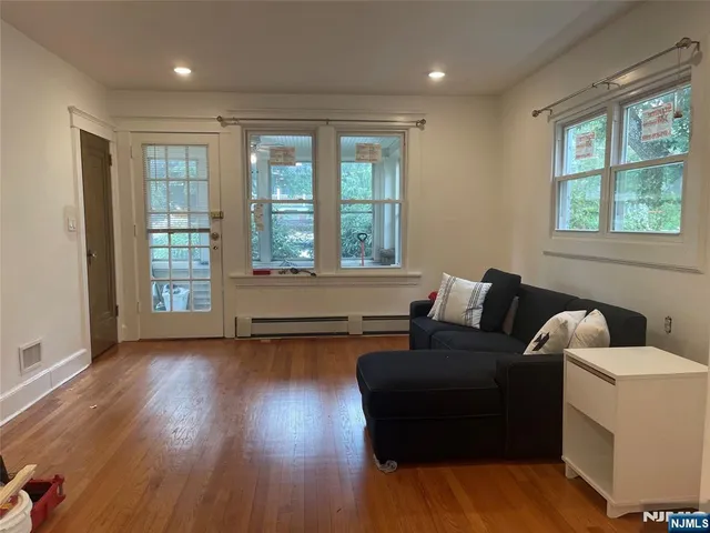 $3,000 | 134 Highland Avenue, Unit 1, Midland Park, NJ 07432