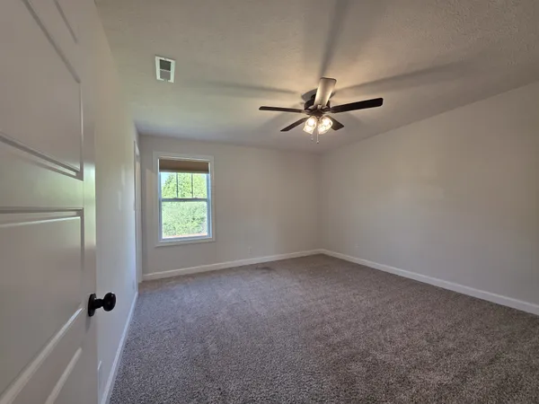 $2,750 | 329 Wesson Drive, Clarksville, TN 37043