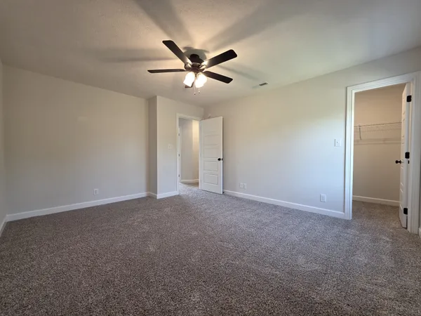 $2,750 | 329 Wesson Drive, Clarksville, TN 37043