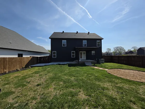 $2,750 | 329 Wesson Drive, Clarksville, TN 37043