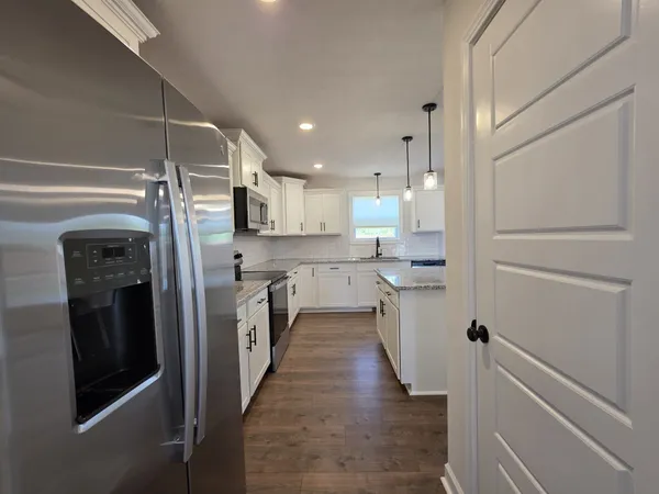 $2,750 | 329 Wesson Drive, Clarksville, TN 37043