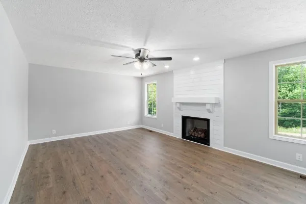 $2,750 | 329 Wesson Drive, Clarksville, TN 37043