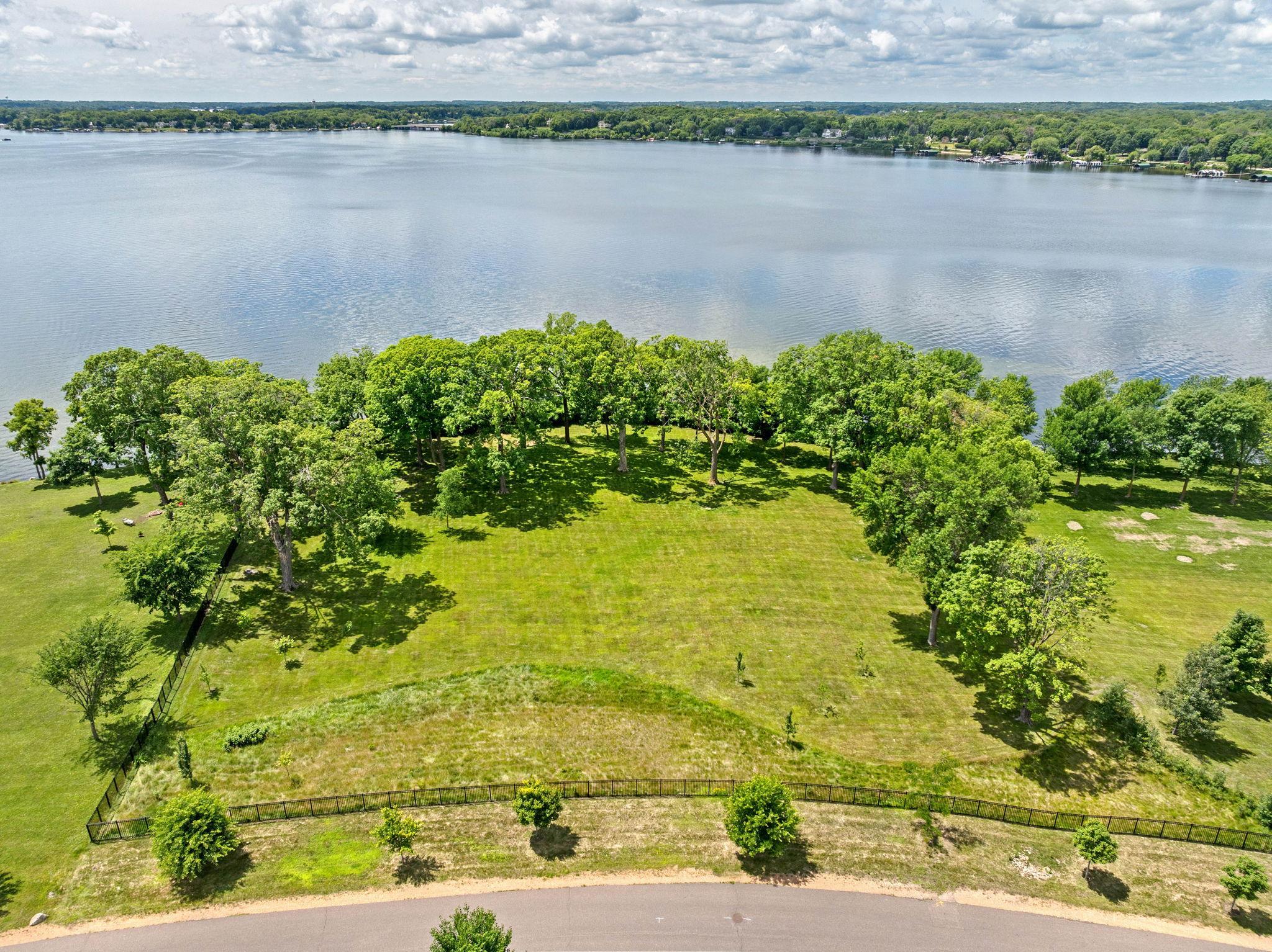 1415 Bracketts Point Road Orono, MN 55391 - Photo 12 of 22
