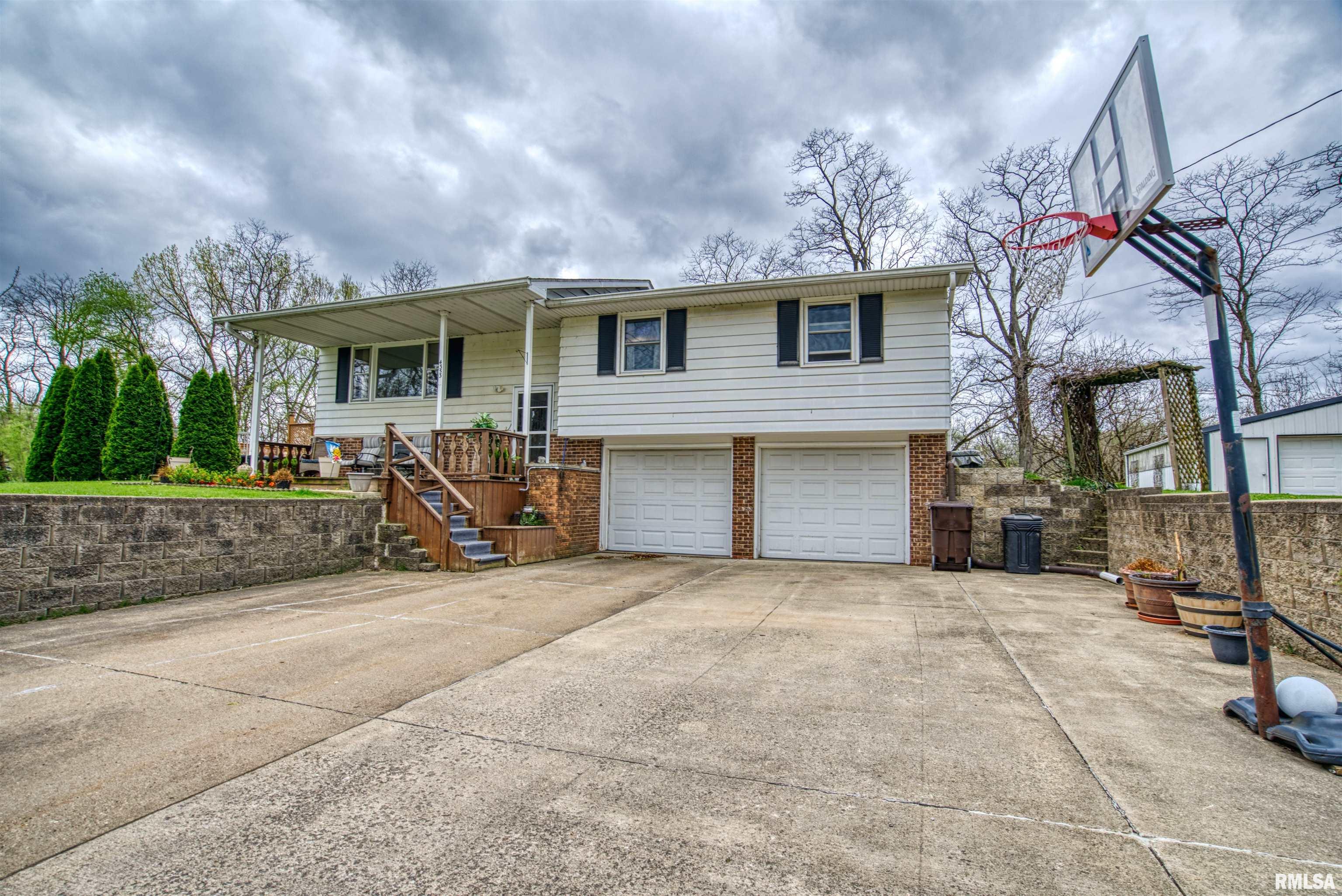 4353 North Koerner Road Peoria, IL 61615 - Photo 1 of 52 Gallery Image 1