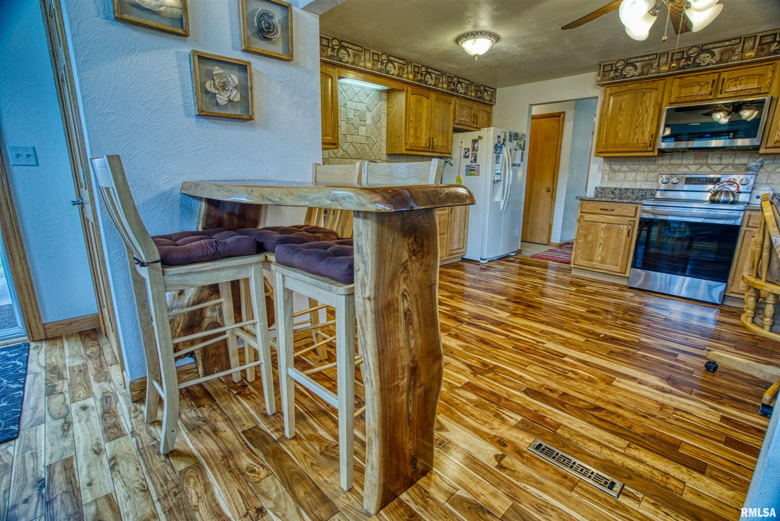 4353 North Koerner Road Peoria, IL 61615 - Photo 16 of 52 Gallery Image 16
