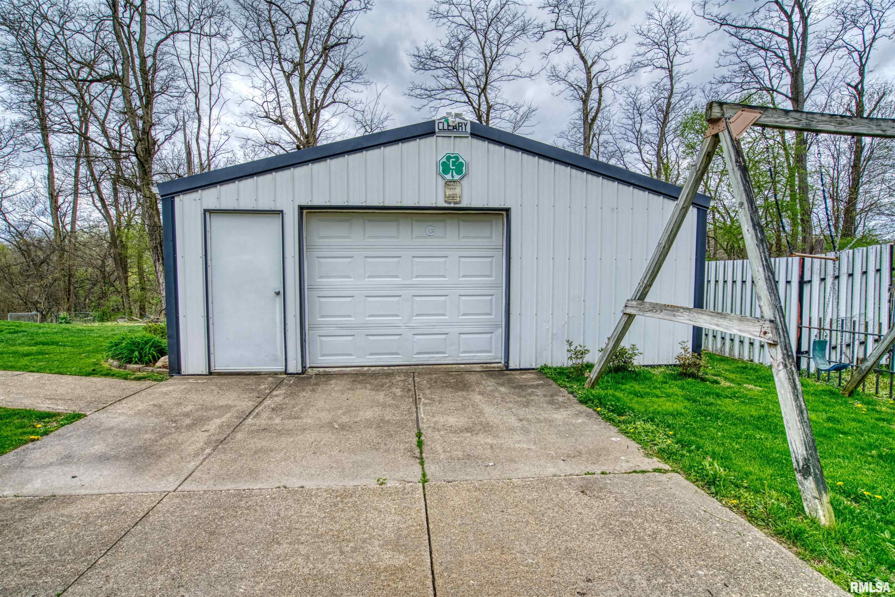 4353 North Koerner Road Peoria, IL 61615 - Photo 32 of 52 Gallery Image 32