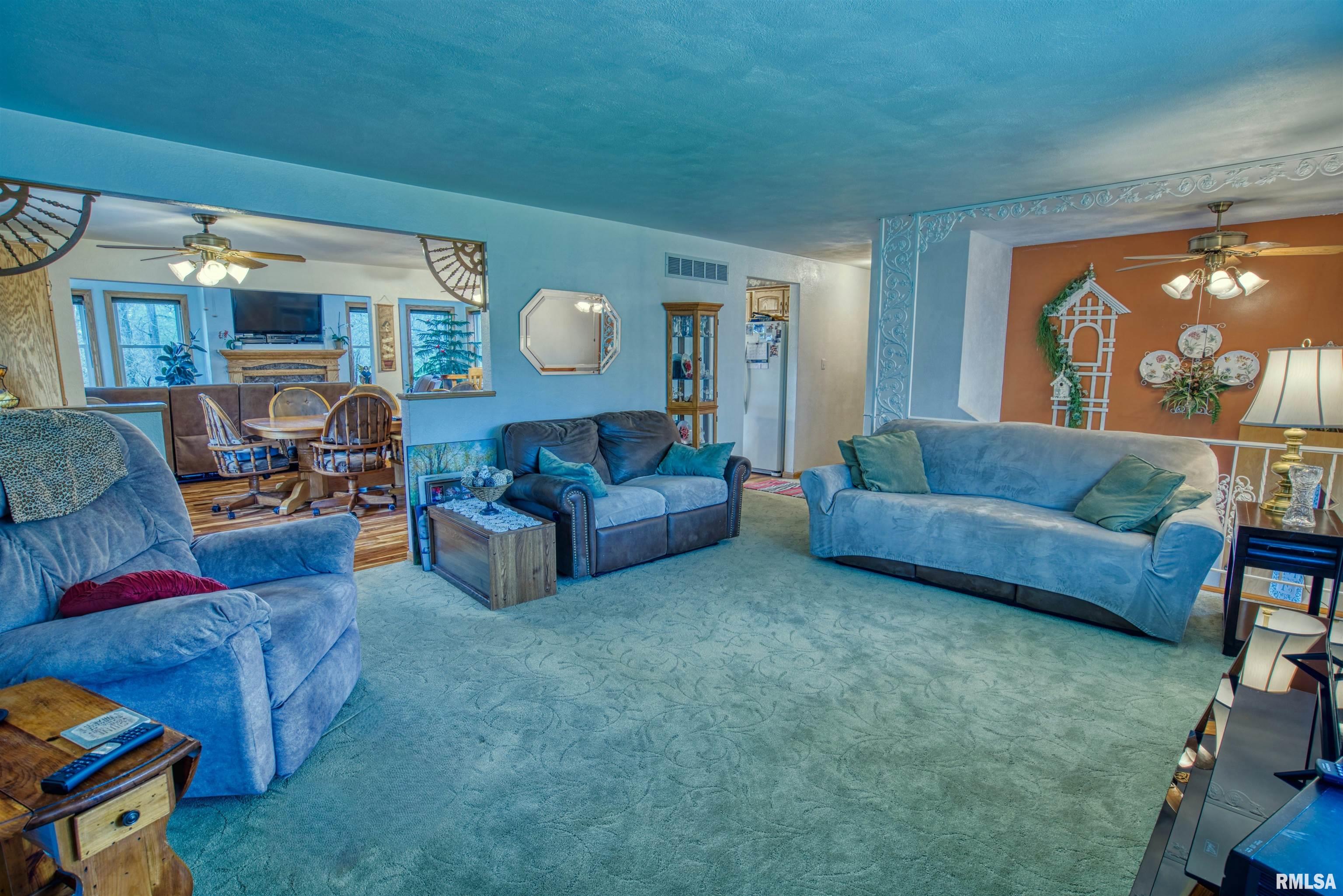 4353 North Koerner Road Peoria, IL 61615 - Photo 6 of 52 Gallery Image 6