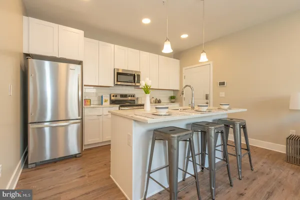 $1,550 | 2220-28 Master Street, Unit 3, Philadelphia, PA 19121