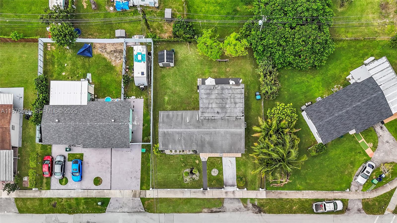 22270 Southwest 109th Avenue Miami, FL 33176 - Photo 33 of 48 an aerial view of multiple house