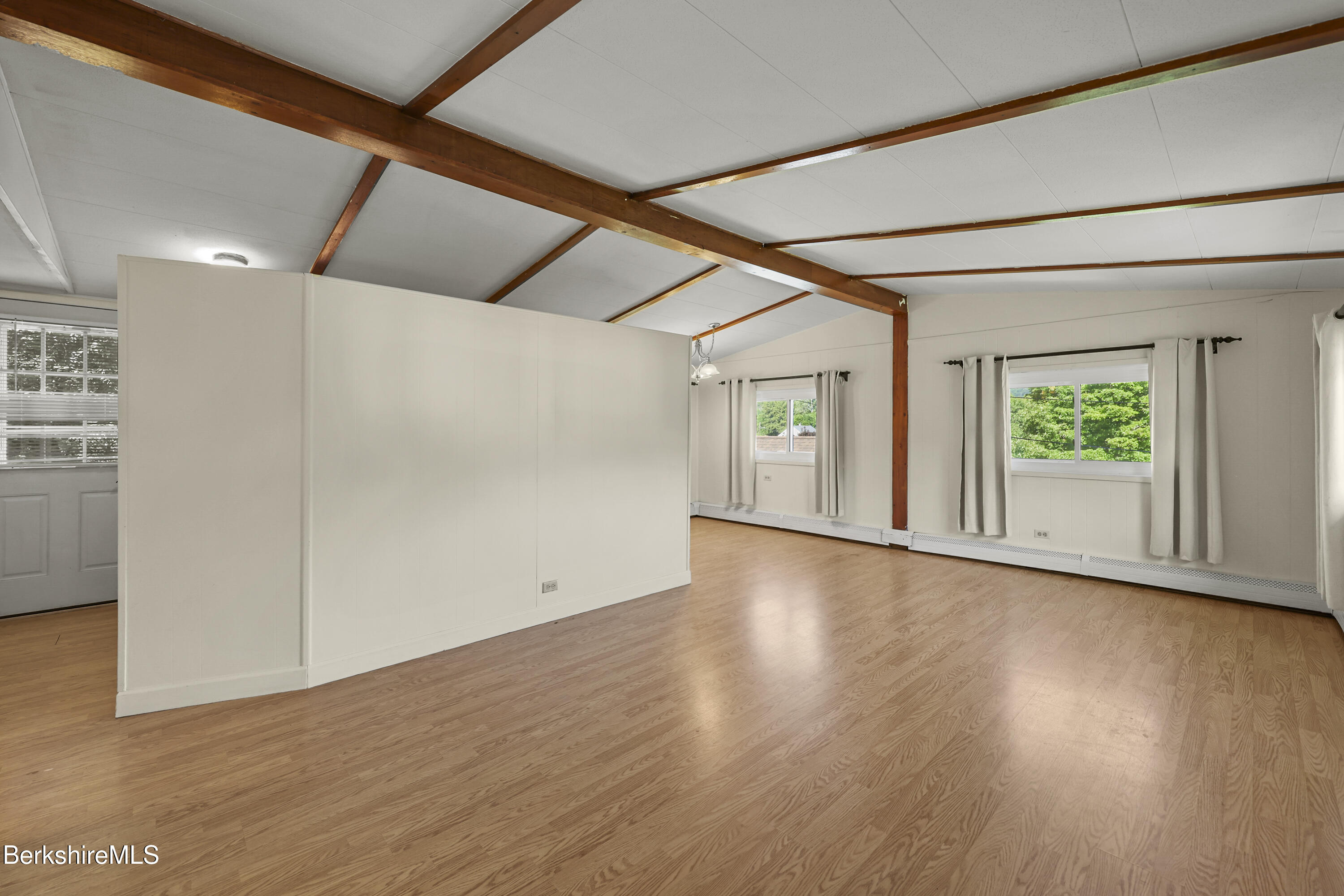 20 Overlook Terrace Adams, MA 01220 - Photo 6 of 32 Living Room