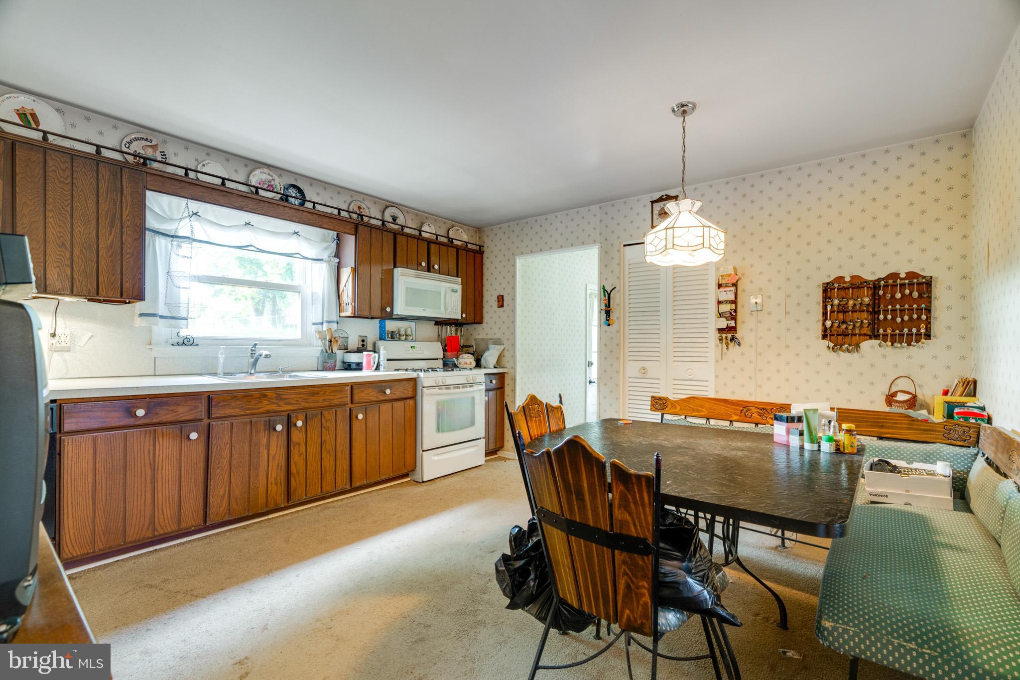 584 New Road Southampton, PA 18966 - Photo 8 of 32 Gallery Image 8