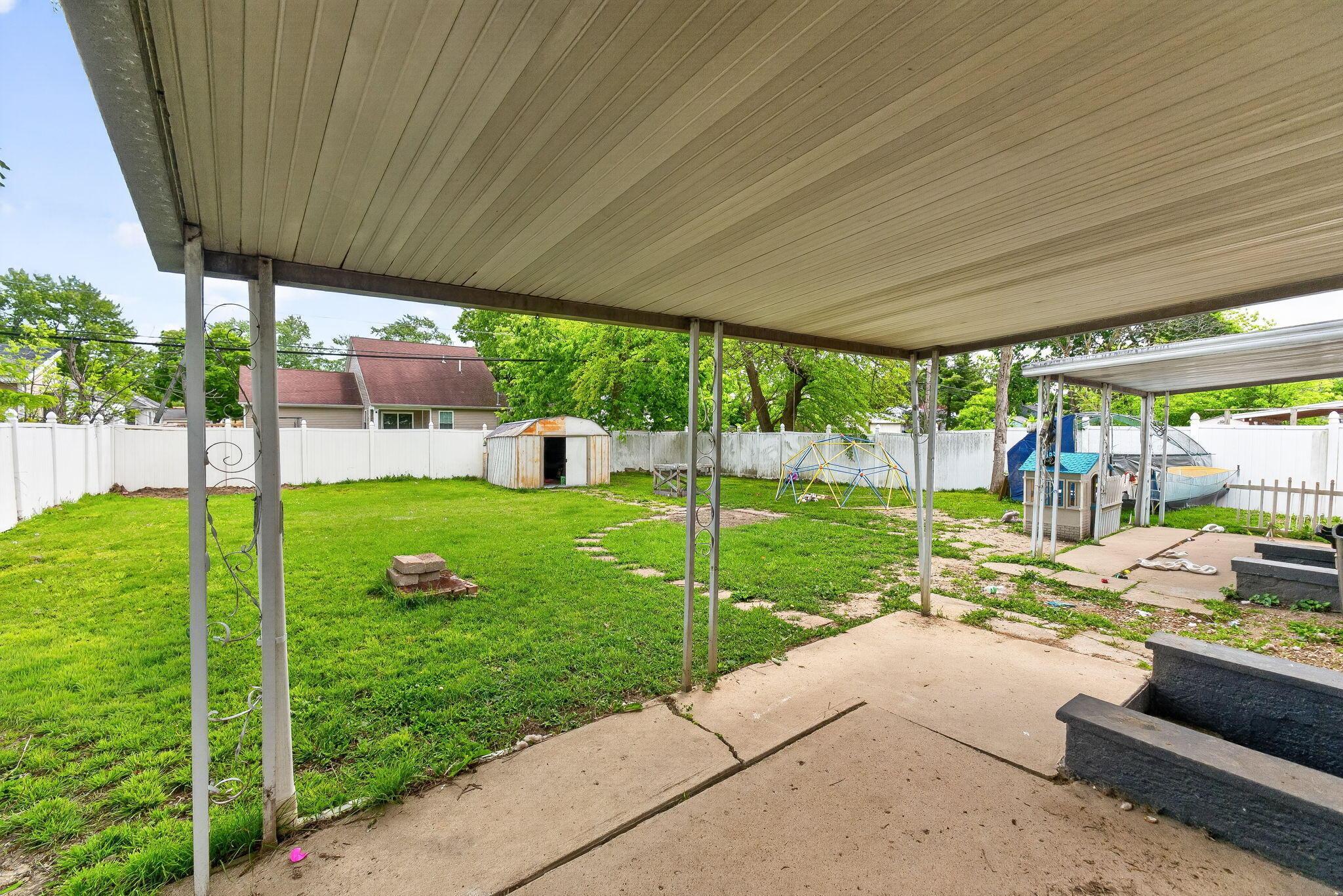272-274 Hilliard Rome Road Columbus, OH 43228 - Photo 27 of 32 272-274 Hilliard Rome Rd (Exterior)-9