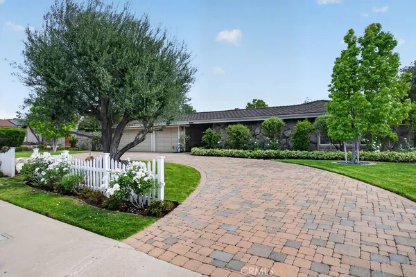 $2,275,000 | 18212 Lincoln Street, Villa Park, CA 92861