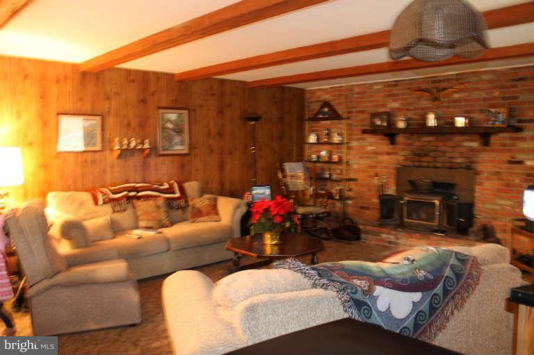 3612 Templar Road Randallstown, MD 21133 - Photo 14 of 30 Family room