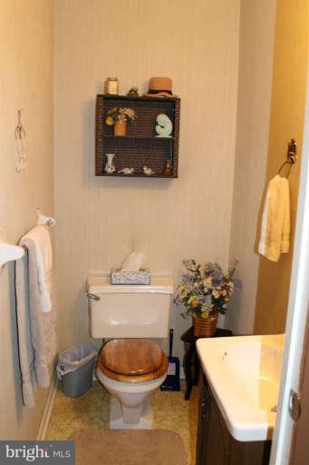 3612 Templar Road Randallstown, MD 21133 - Photo 17 of 30 Half bath main level