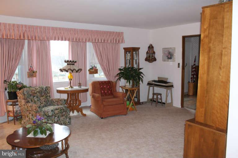 3612 Templar Road Randallstown, MD 21133 - Photo 8 of 30 Additional shot of living room
