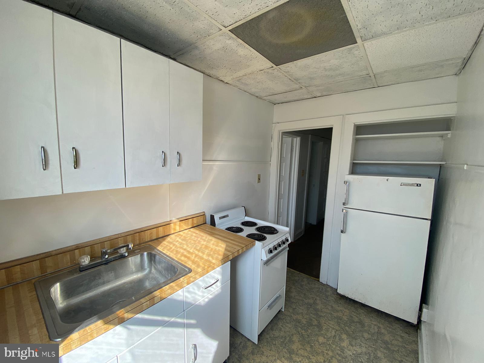 2656 Shields Street Philadelphia, PA 19142 - Photo 3 of 14