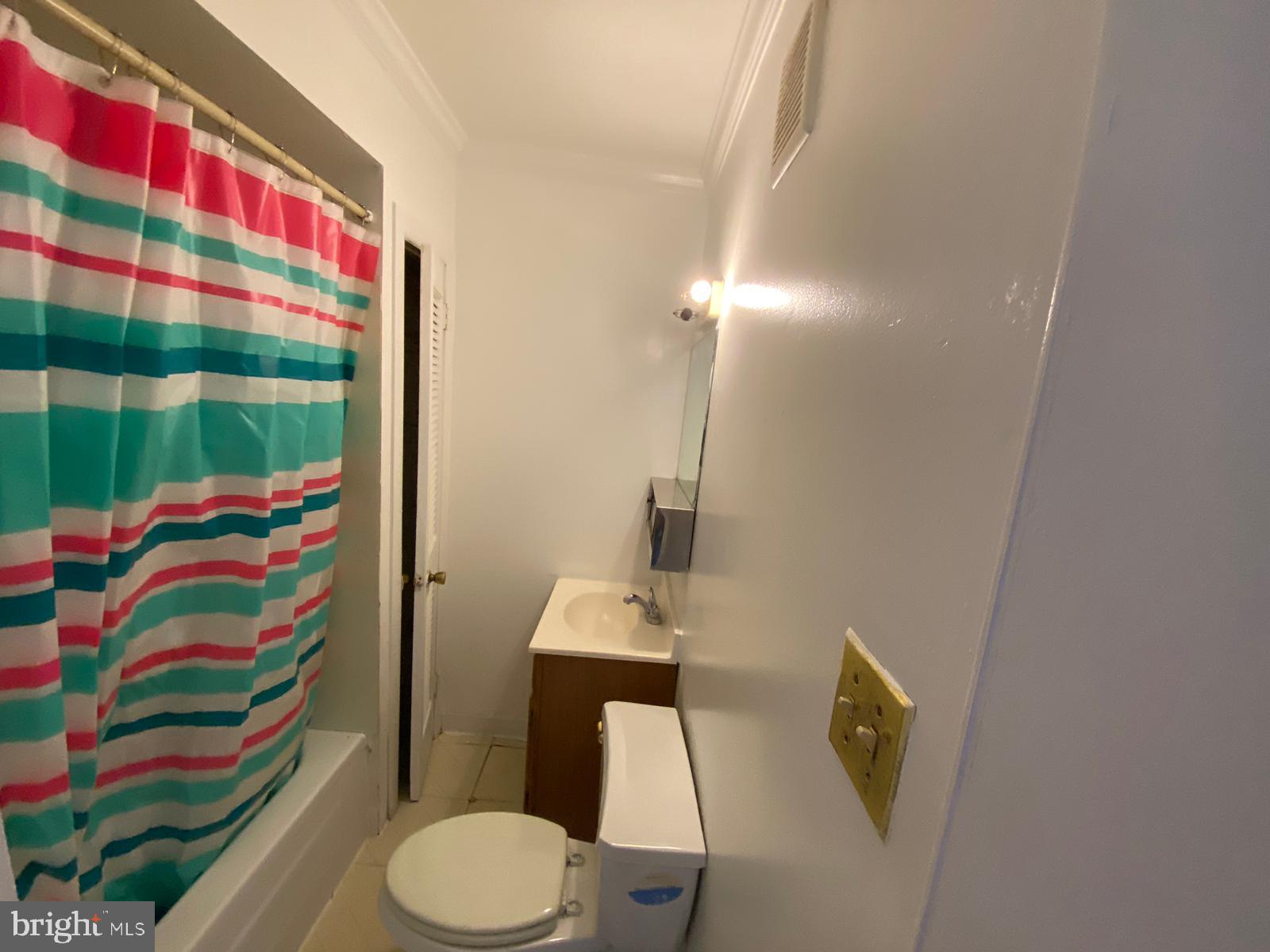 2656 Shields Street Philadelphia, PA 19142 - Photo 6 of 14