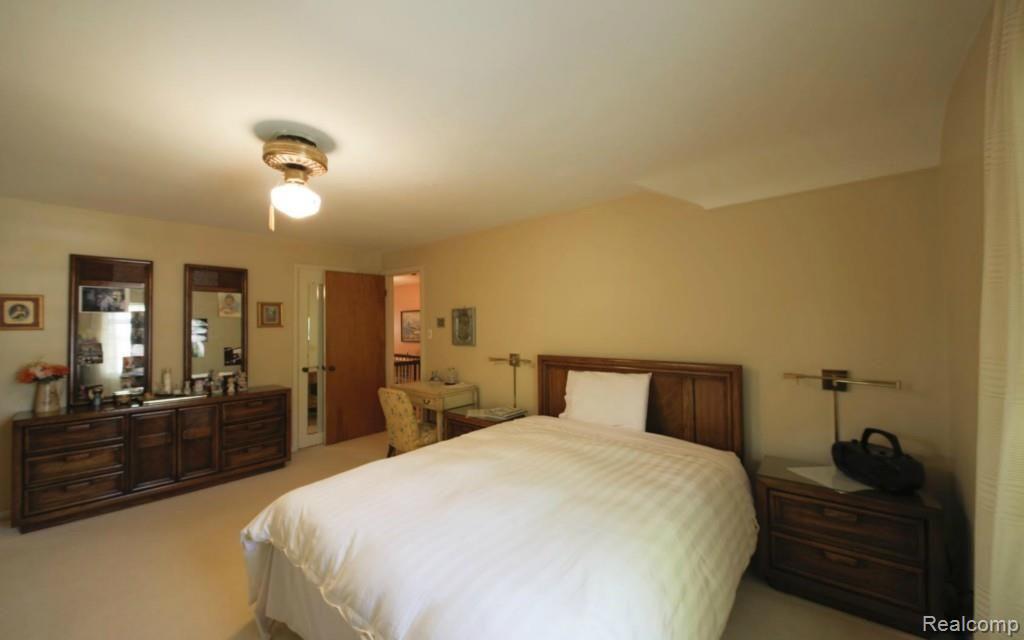 1021 Audubon Road Grosse Pointe, MI 48230 - Photo 12 of 18 24-photo-web-1680x1050-88349.jpg