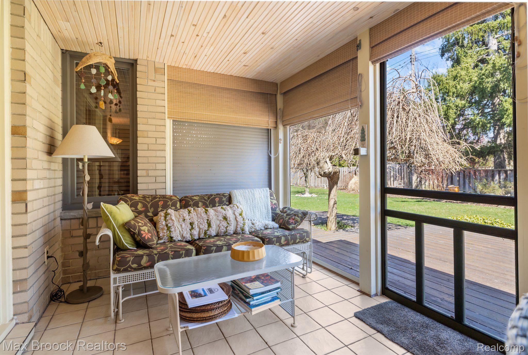 111 Maplefield Road Pleasant Ridge, MI 48069 - Photo 29 of 48 Screened Porch