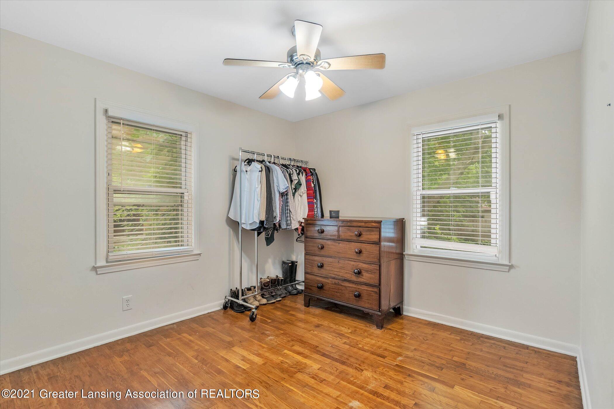 2616 Chatham Road Lansing, MI 48910 - Photo 21 of 51 21-2616 Chatham Rd-WindowStill-Real-Esta
