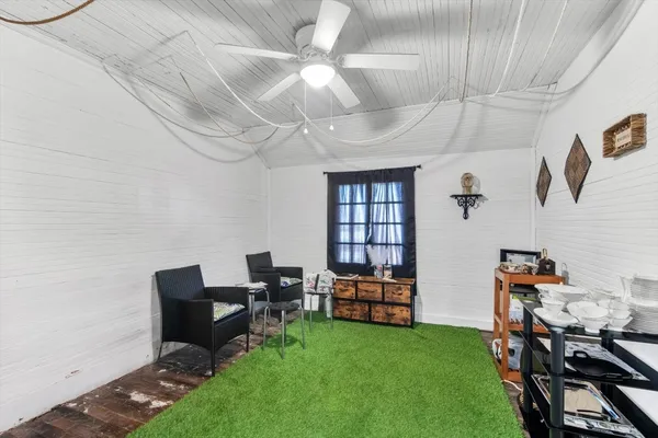 a view of a dining room with workspace