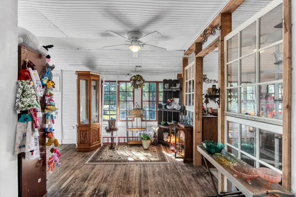 $235,000 | 411 Willcox Street, Anahuac, TX 77514