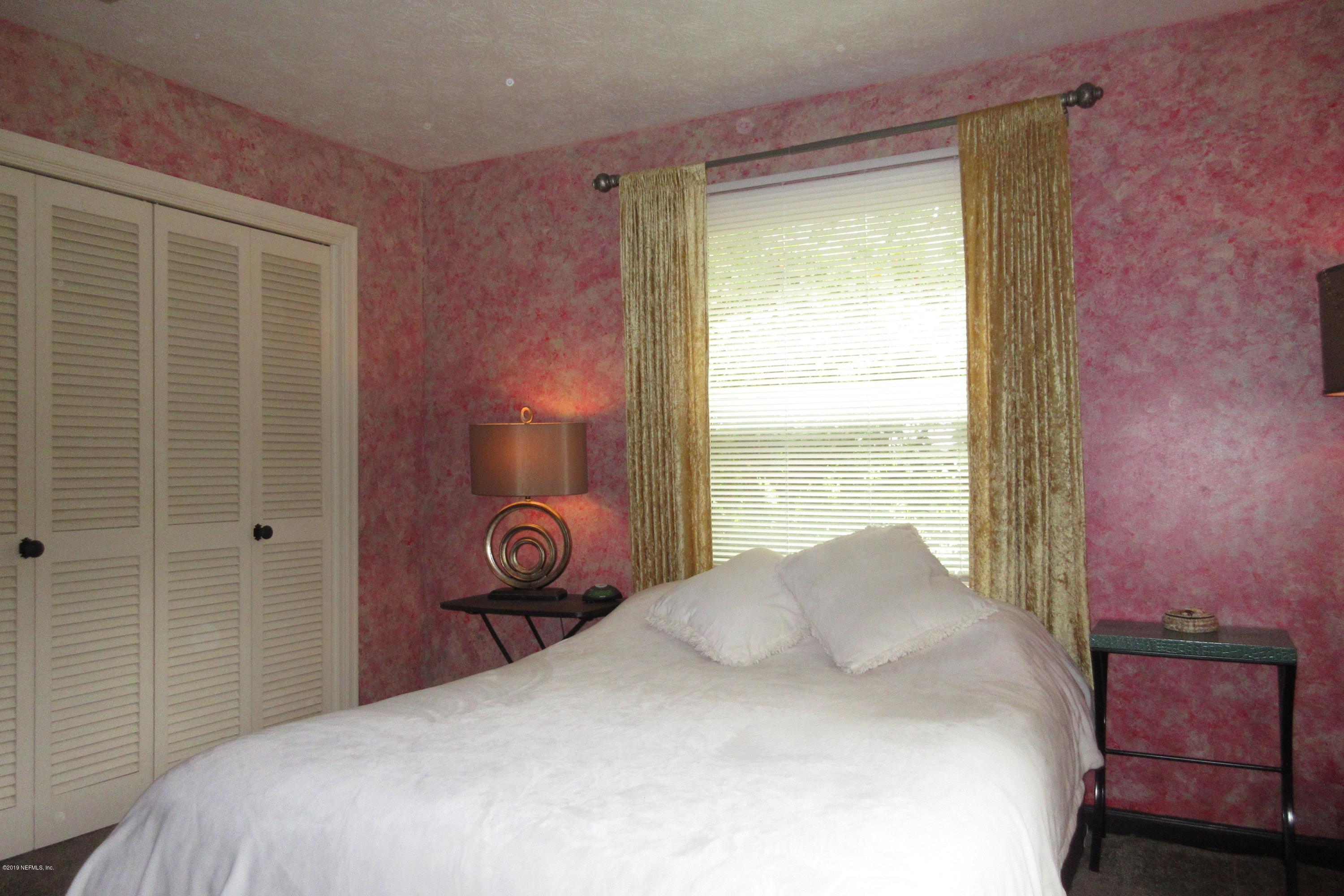 8361 Bascom Road Jacksonville, FL 32216 - Photo 13 of 23 012-6f58120d-f5ca-4646-8d65-2999494a3e16