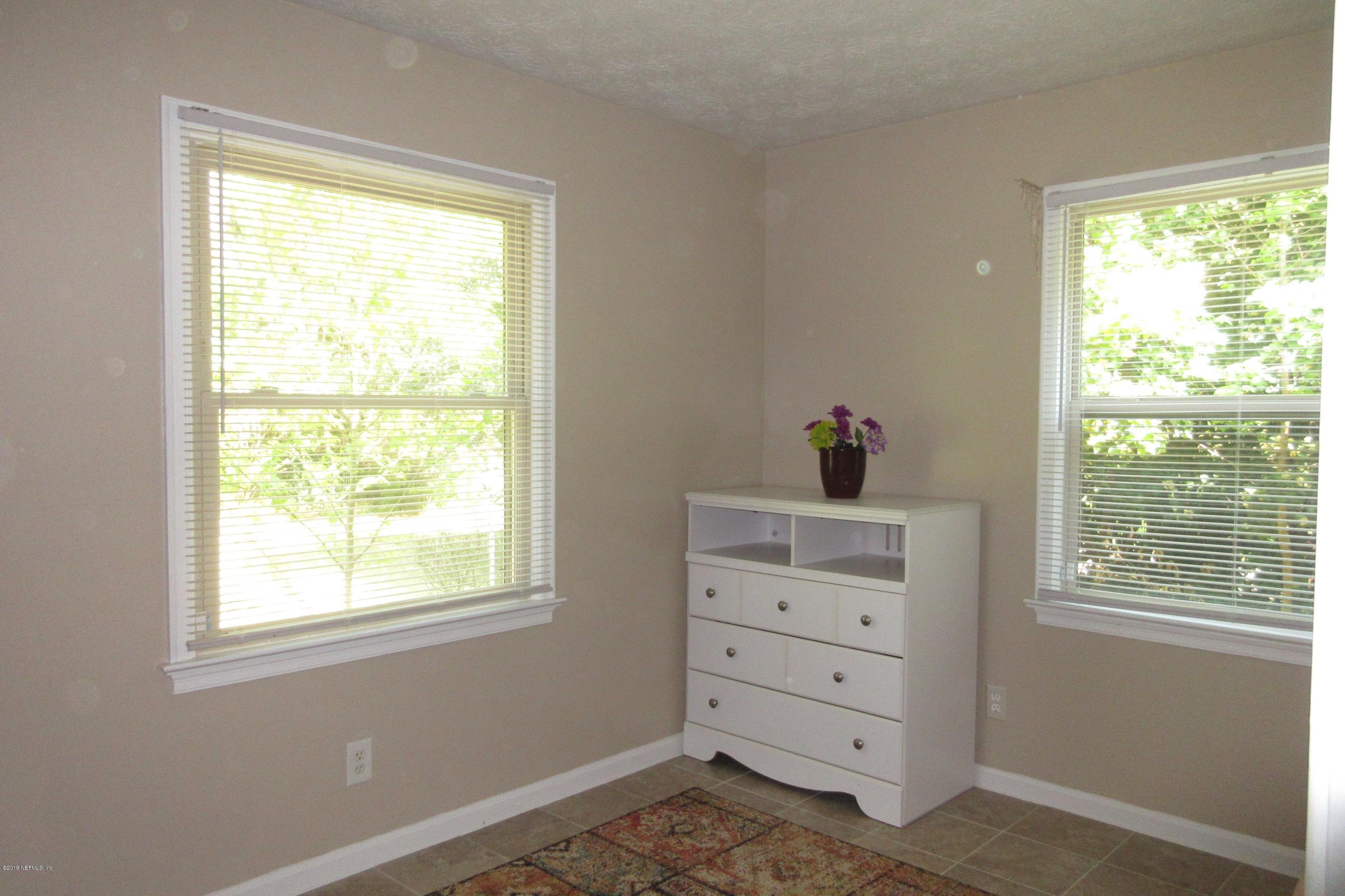 8361 Bascom Road Jacksonville, FL 32216 - Photo 16 of 23 015-a75ddd2e-106f-4dd9-ab20-385dee3b3c7c