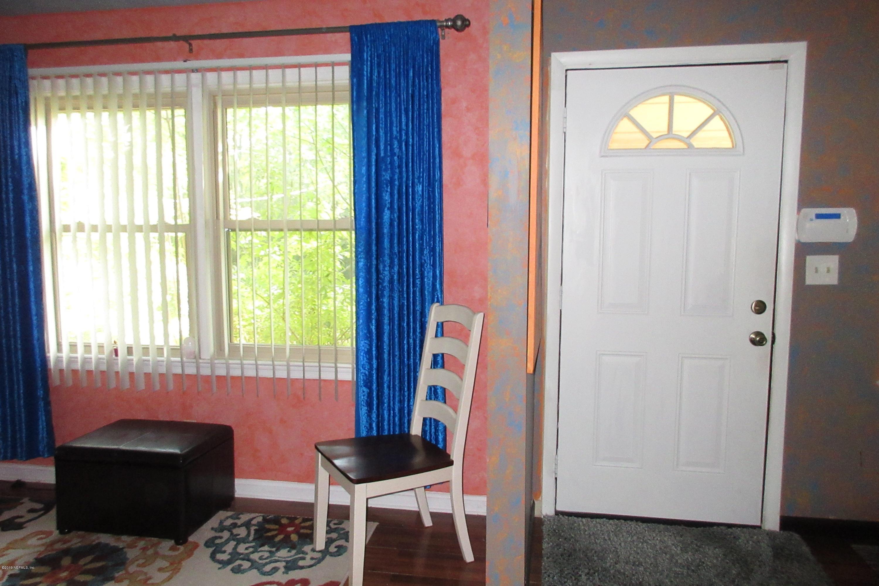 8361 Bascom Road Jacksonville, FL 32216 - Photo 9 of 23 008-e9a3c557-ed56-404a-830a-2136ca9f9a58