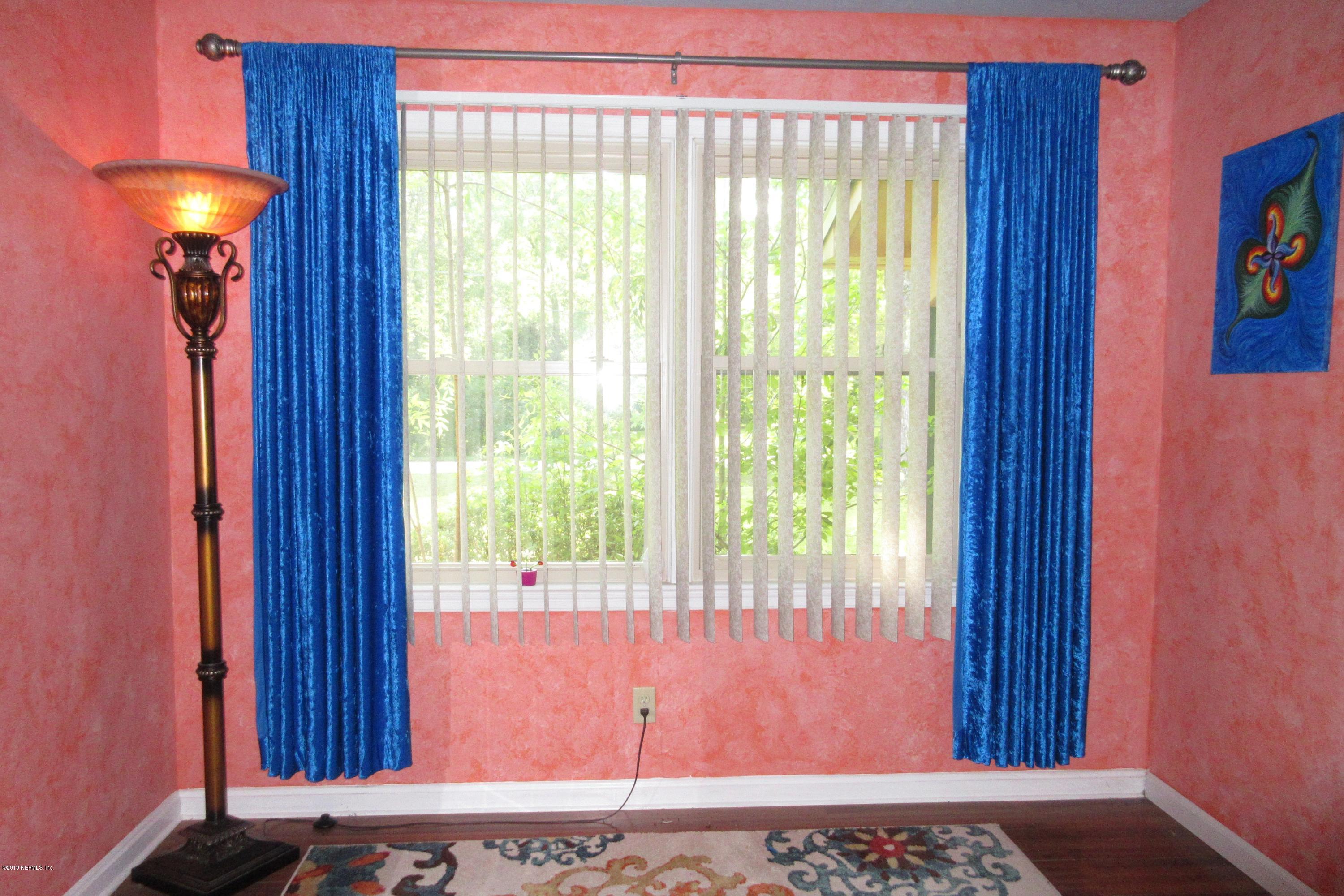 8361 Bascom Road Jacksonville, FL 32216 - Photo 10 of 23 009-e1609b79-6830-4216-b114-fe60ca0ce8bd