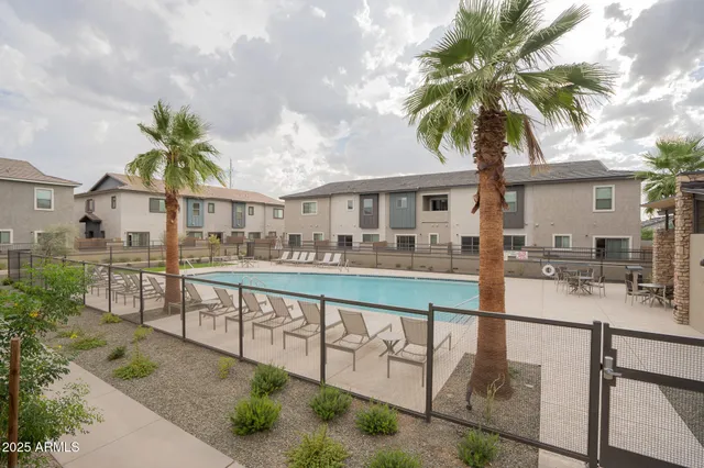 $1,895 | 7444 South 75th Lane, Laveen, AZ 85339