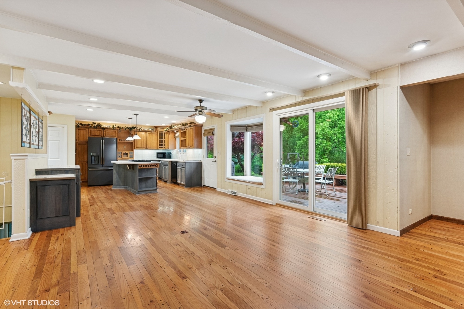 2720 South Red Barn Road Crystal Lake, IL 60012 - Photo 6 of 40 Gallery Image 6